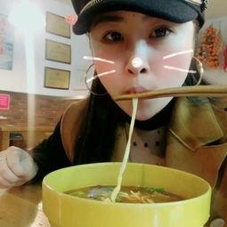 闺蜜半夜吃瓜,闺蜜的神秘午夜吃瓜大揭秘