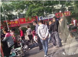 骑电动车吃瓜被吃瓜的车撞了,交通安全警钟长鸣